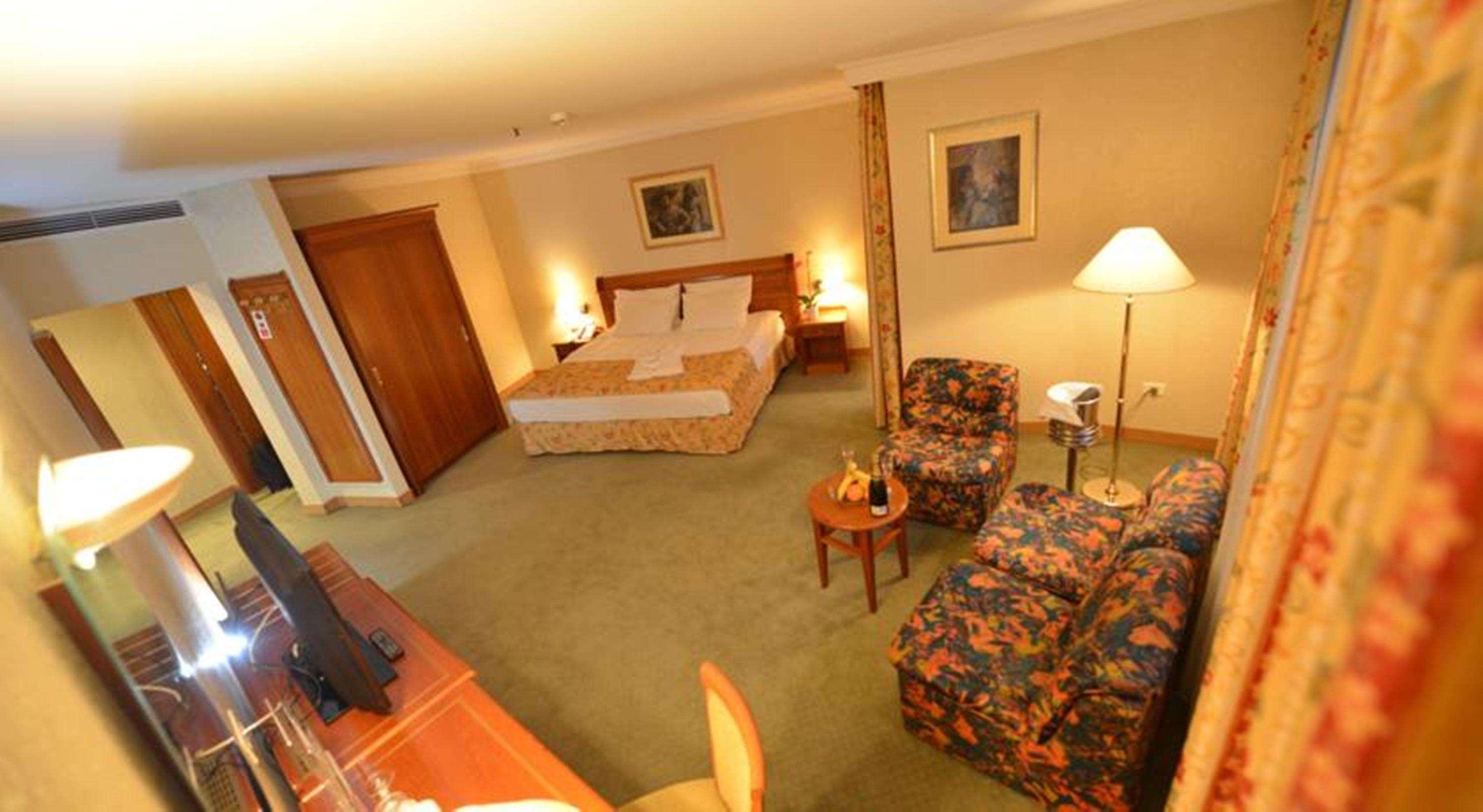 Best Western Hotel Turist سكوبجي المظهر الخارجي الصورة