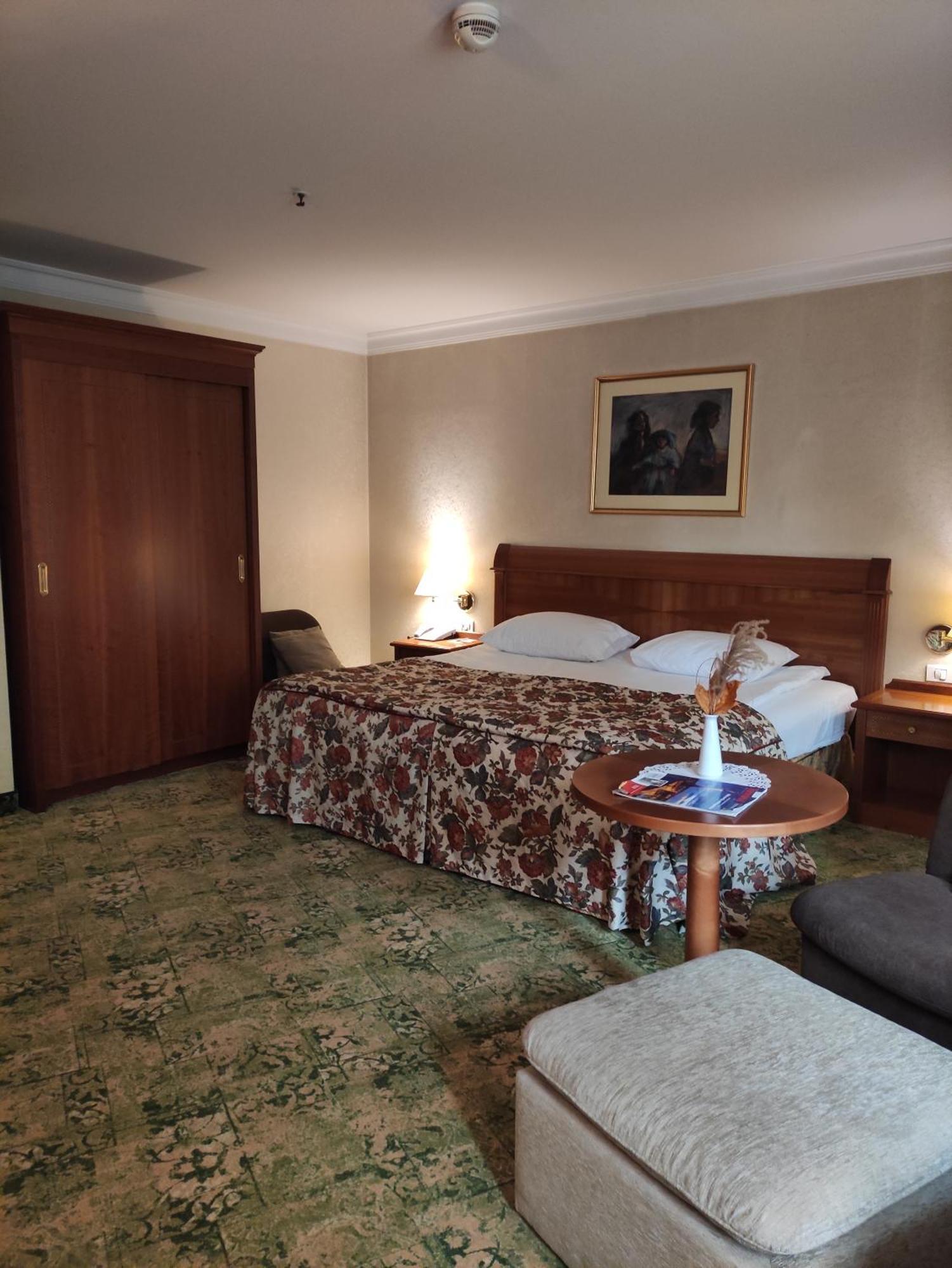 Best Western Hotel Turist سكوبجي المظهر الخارجي الصورة
