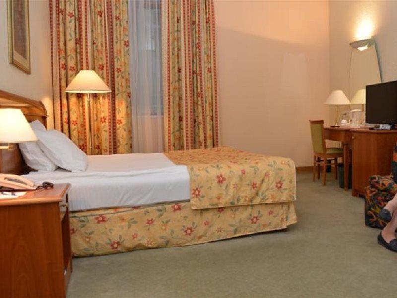 Best Western Hotel Turist سكوبجي المظهر الخارجي الصورة